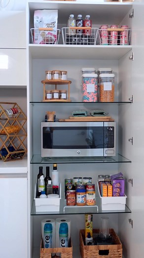 Andrea Brooks on Instagram: "A little kitchen pantry re-organization day 🫙🤸🏽🫙"