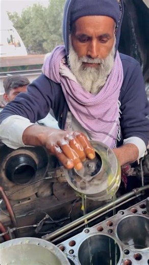 Six cylinder diesel engines ring piston installation how? #foryouシ #automobile #shortsfeed