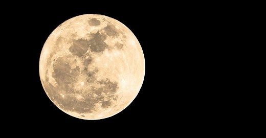 Pourquoi voit-on toujours la même face de la Lune ?