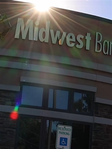 🎬 It’s a Full House at Midwest Bank – Plainview! Meet the friendly faces who make banking feel like family. Stop by and say hi – we’re always here with a smile! 💙 #MidwestBank #PlainviewBranch #BankLocal #FullHouseVibes
