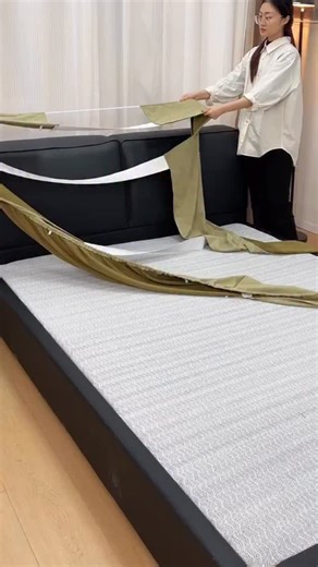 Decoration 💫 on Instagram: "Transform your old bed into a brand-new one in just 30 seconds! ✨ It’s the easiest way to refresh your bedroom style while keeping it protected. So simple, yet such a huge difference! #BedroomMakeover #HomeDecor #BedroomInspo #QuickRefresh #RoomTransformation #HomeImprovement #InteriorStyling #BedroomGoals"