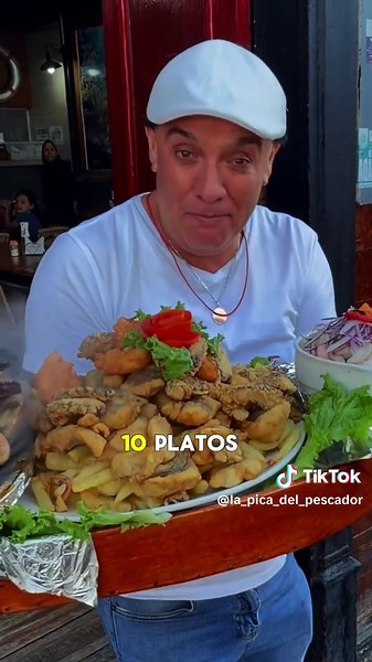 Comenta “MAMÁ TE AMO” y participa por 1 de estos 10 barcos repletos de sabor. Porque en La Pica del Pescador sabemos que mamá merece lo mejor: amor, reconocimiento y un momento inolvidable en familia. #DiaDeLaMadre #MamaTeAmo #LaPicaDelPescador #SorteoDiaDeLaMadre #Iquique