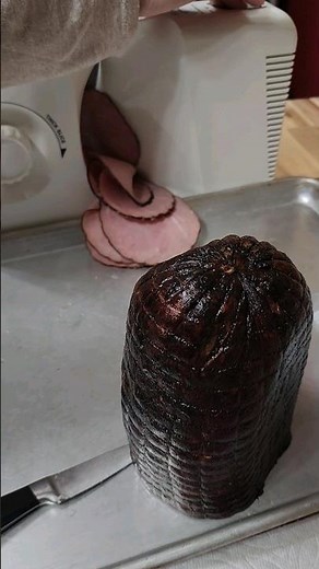How we prepare a 4lb Black forest ham 😋