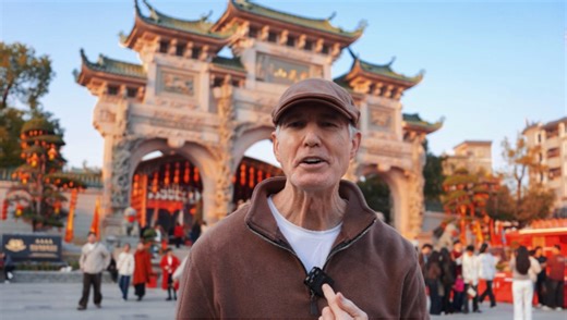 麦克阿瑟在玄武山祝大家新年快乐🎉