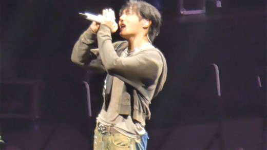 【郑号锡J-hope】0518澳门场演唱会4k60帧（8.1 Verse base line HANGSANG Airplane Airplane pt.2）