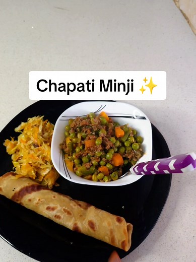 Soft, layered chapos minji cabbage = Elite combo. Don’t argue. Chapos made with love >>> Everything else. What are you pairing yours with?