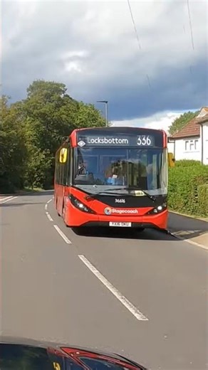 📍🇬🇧 England, Neighbourhood London, UK 🇬🇧 #londonbus #londonlife #londoncity #londontravel