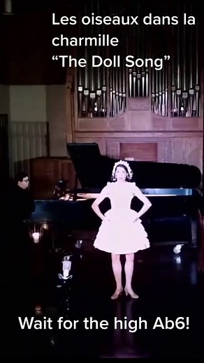Captivating Doll Aria Performance | Opera Singer Showcase