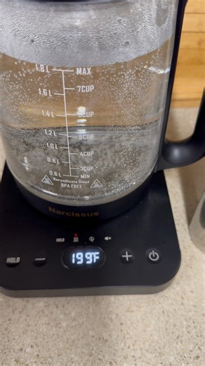 Watch See how to use this electric tea kettle on Amazon Live