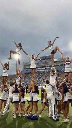 Homecoming Game Today 🏈 🤠