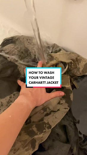 How to wash your vintage Carhartt jacket #vintagecarhartt #carhartt #cleaningvintage
