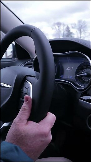 2023 Chrysler 300S V8 TEST DRIVE