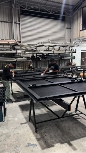 Stainless Steel Folding Trackless Powder Coating Benefits