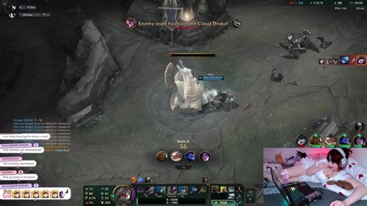 League but im a broke girl with no PC Mousepad or Table - / !socials