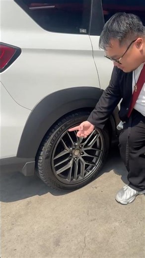 OUR ONLINE TAXI CARS HAVE UNUSUAL TIRES?