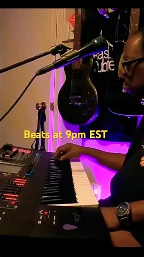 Watch me make a beat with the Roland Fantom ￼EX