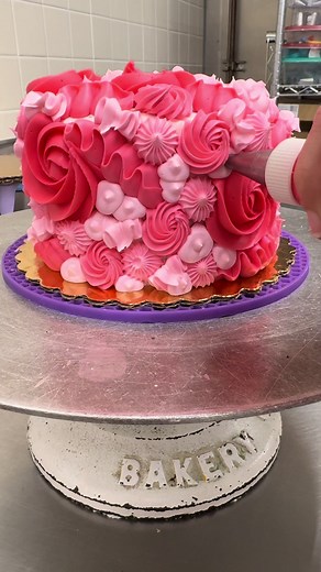 Crazy Cake but make it PINK 💖🎀 #cake #cakedecorating #cakes #caketok #satisfying #CapCut
