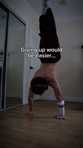Just watch anime for motivation #strength #calisthenics #anime #bodyweighttraining