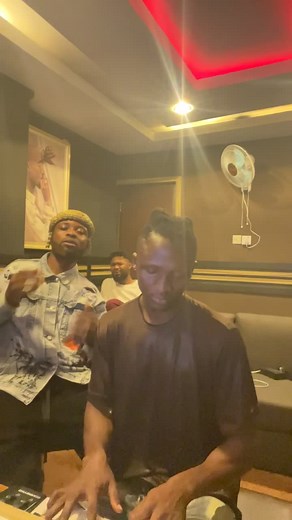 Playing around with @Luluayo on his latest release ‘Co-sign’ Link on his Bio and every digital store. If you love the song, let’s run up numbers!. ✌🏾💕 #tik_tok #sunday #pianocover #video #videoviral #reels #cosign #videos