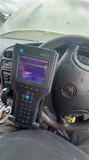 Tech 2 link BCM to ecu! #holden #automobile #ihavethisthingwithplants