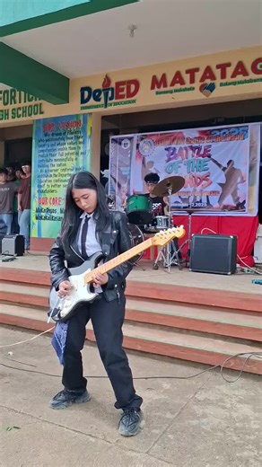 Battle of the Bands: Mastering Electric Guitar Tapping Techniques