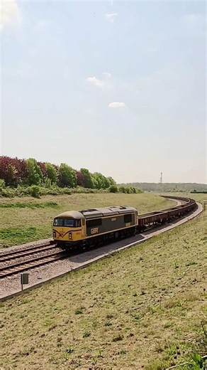 APRIL RAILWAY RECAP – POWER, SOUND & SPEED