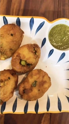 Bread Rolls in 10 Minutes | Quick & Tasty Snack 🥔🧈🫛