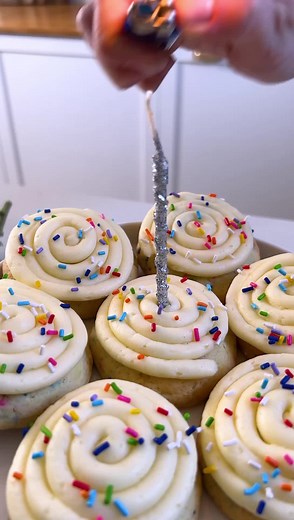 388K views · 3.1K reactions | Party like it’s your birthday with these delicious birthday cake cookies! | Tastemade | Facebook