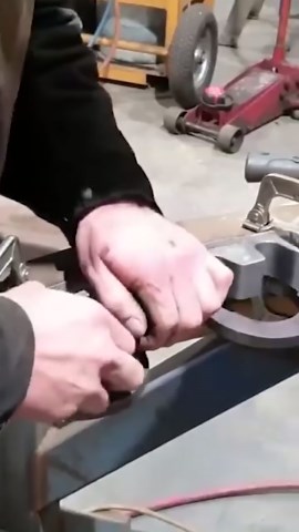 Repairing CAT 12M Circle Segments