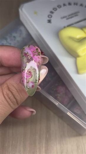 Soft Floral Foil Gel Nails Tutorial