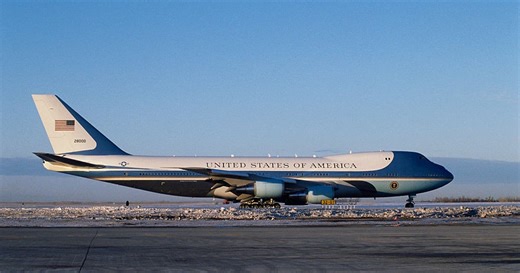 Air Force One returns to Joint Base Andrews after 'minor electrical issue,' White House says