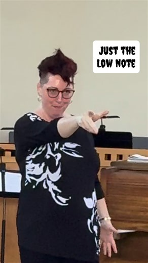 #german #artsong #lieder #lownotes #contralto @conversationalenglishpro - why I teach ESL, I’ve sung in sooooo many languages! @rebeccalhargrove @ktsing @tim_mcdevitt @msm.nyc @iselasotelola @mariannejamesofficiel @smcoperatheatre | Megan Gillespie's Studio