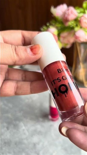 Blur lipstick swatches