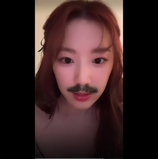 我能跟你一起玩嗎？ = = = = 根本聽不懂😂#舒華素顏美女 #上熱門 #抽象 #葉舒華예슈화 #shuhua