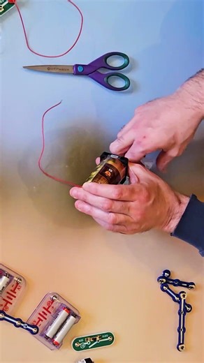 Vacuum with Snap Circuits and small fan