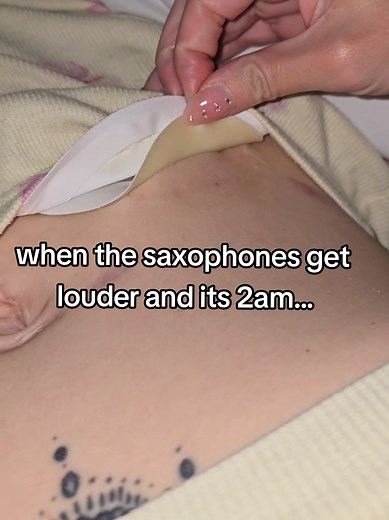 girls im risking it 🤣 let's see if it stays on through the night, I dont have the energy to change it, update in the AM #urostomy #chronicillness #fyp #invisibleillness #chronicillnessawareness