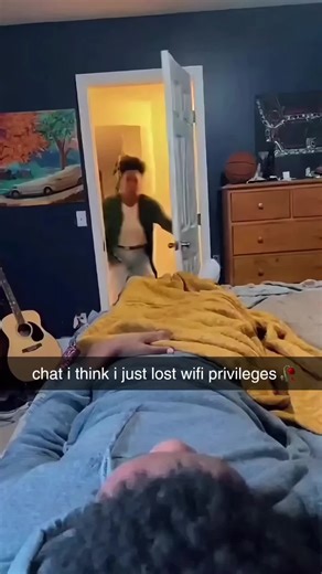 Blast your friends with hundreds of texts in a second!