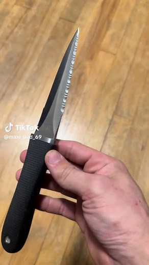 SOG Pentagon review: compact fixed-blade dagger under 60 chars
