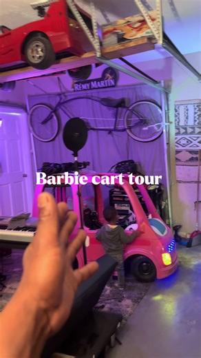 Here’s a lil tour of the Barbie cart! Still a work in progress but she’s all there