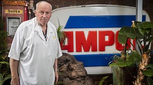 Former bookkeeper ‘destroyed’ Robbo financially, court hears