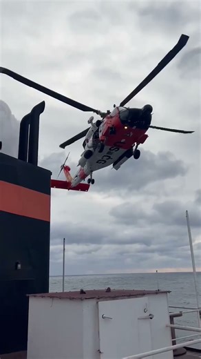 Freighter, U.S. Coast Guard team up for training on Lake Michigan