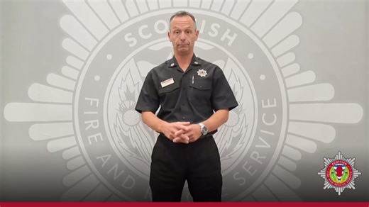 The safest way to watch fireworks this Bonfire Night is to attend an organised public display. But if you are using fireworks at home, make sure you know the Firework Code ⬇️ https://ow.ly/NWO250Xfwk2 | Scottish Fire and Rescue Service