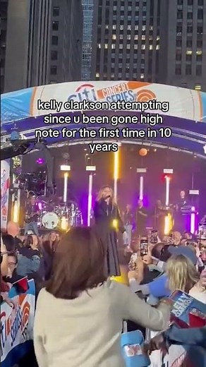 Kelly Clarkson Hits The High Note on Since You Been Gone 😳🔥