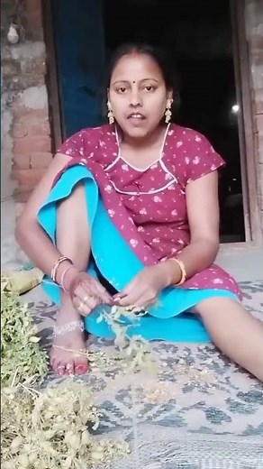 Village bhabhi chut dikhane ki kosish karte hue #chutney #bhabhi_ji