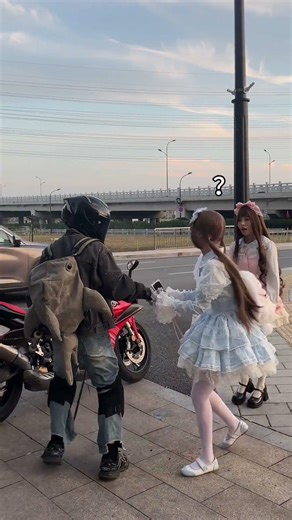 Sorry baby, don't be mad, your friend want ride with me!😎#motorcycle #skateboard #race #moto #skate