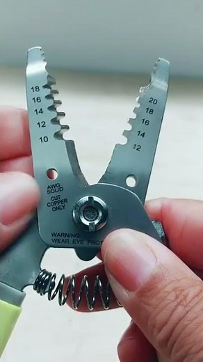the Trick to using Wire Strippers - #shorts