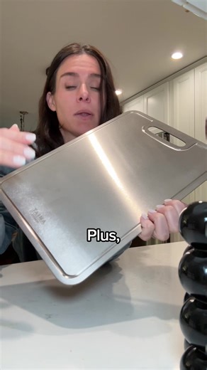 When health experts recommend it, top chefs swear by it, and millions of families won’t prepare food without it, you know Taima™ Titanium Cutting Board is the real deal. Meet the world's only board 𝘀𝗰𝗶𝗲𝗻𝘁𝗶𝗳𝗶𝗰𝗮𝗹𝗹𝘆 𝗲𝗻𝗴𝗶𝗻𝗲𝗲𝗿𝗲𝗱 𝘁𝗼 𝗽𝗿𝗼𝘁𝗲𝗰𝘁 𝗵𝗲𝗮𝗹𝘁𝗵 𝗳𝗿𝗼𝗺 𝘁𝗼𝘅𝗶𝗻𝘀 & 𝗯𝗮𝗰𝘁𝗲𝗿𝗶𝗮 that all regular boards are full of. ✔️ SGS Certified for Safety & Purity ✔️ Naturally Antibacterial / Self-Sanitizing ✔️ FDA Compliant, 100% Toxin-Free ✔️ Takes No Effort To Cle