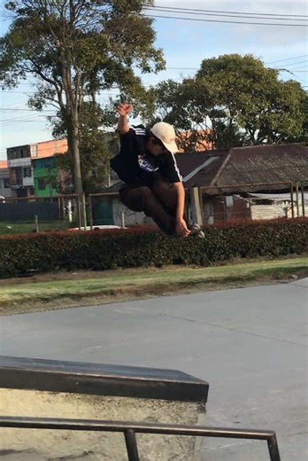 Fast 180° Rollerblading Tricks: Master Inline Skating