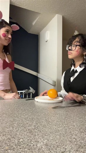 I know this is random but me and my sister shipped springle way more than fangle it’s actually insane We loved the broken misunderstood bad boy x super pretty girl concept #fnaf #springtrap #mangle #cosplay #skit