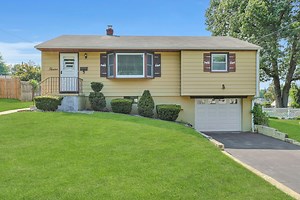 12 Malone Ave, Garnerville, NY 10923 - MLS 883615 - Coldwell Banker